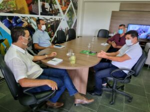 Imagem da notícia - Sepror reúne com representante do município de Envira para firmar acordo de revitalização do Parque e da Feira Agropecuária