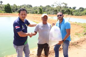 Imagem da notícia - Governo do Amazonas incentiva desenvolvimento da atividade da piscicultura em Iranduba