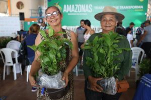 Imagem da notícia - Governo do Estado entrega 20,4 mil mudas de citros e café fomentando a expansão agrícola no primeiro trimestre de 2024