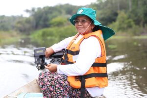 Imagem da notícia - Atualiza Pescador: Governo do Amazonas investe na saúde e segurança do pescador com entregas de 2,1 mil kits de proteção individual